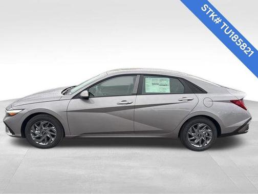 2026 Hyundai ELANTRA HEV Blue