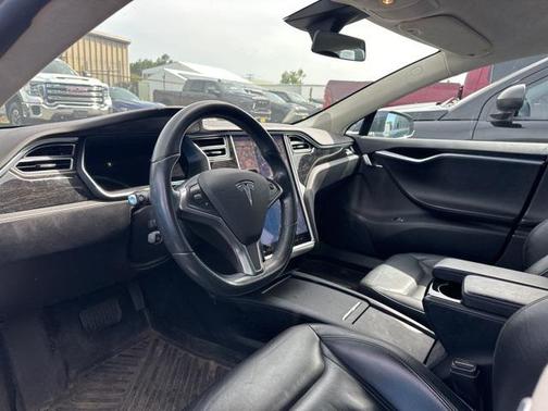2016 Tesla Model S 75D