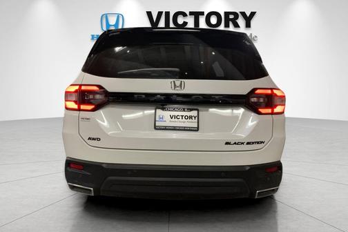 2025 Honda Pilot Black Edition