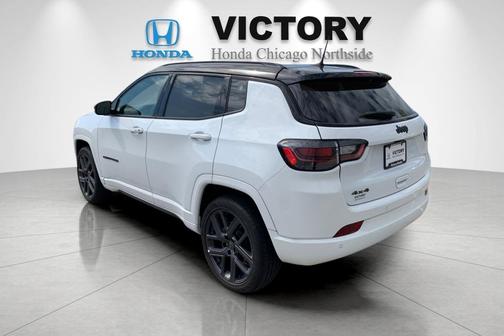 Bright White Clearcoat 2024 Jeep Compass Limited