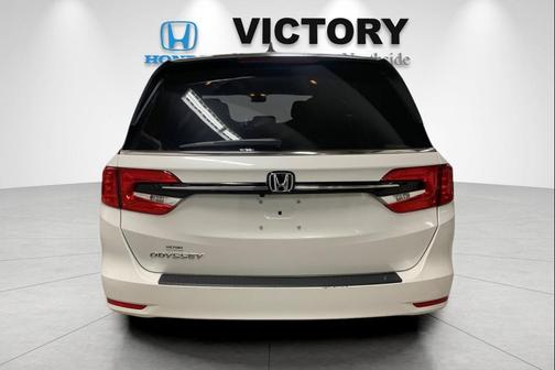 Sonic Gray Pearl 2023 Honda Odyssey Sport