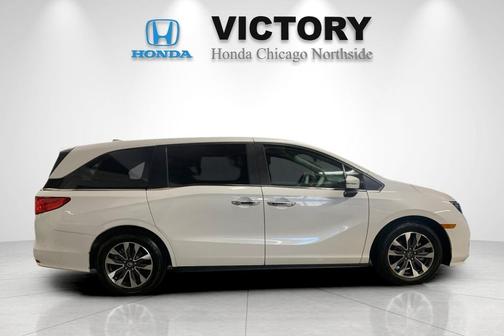 Sonic Gray Pearl 2023 Honda Odyssey Sport