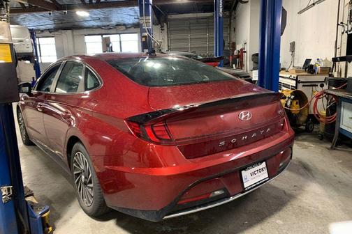 2023 Hyundai SONATA Hybrid SE