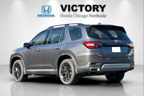 2025 Honda Pilot Touring 8-Passenger