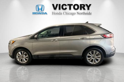 Iconic Silver Metallic 2024 Ford Edge Titanium