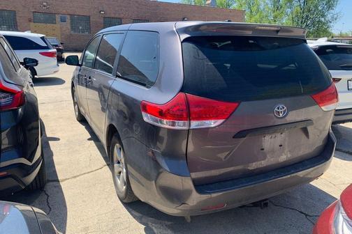 Predawn Gray Mica 2012 Toyota Sienna Base