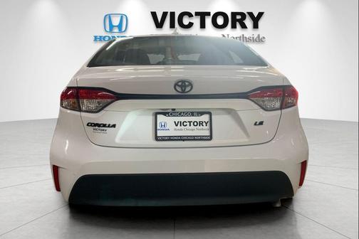 Ice Cap 2025 Toyota Corolla LE