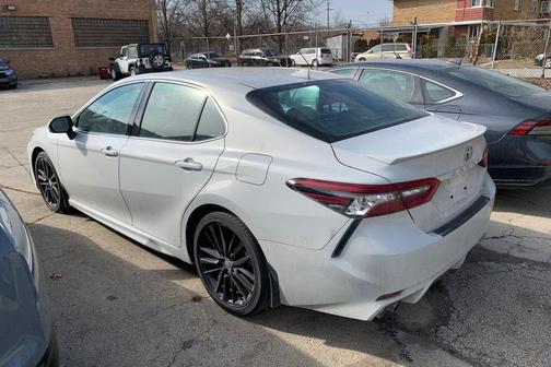 2024 Toyota Camry Hybrid SE