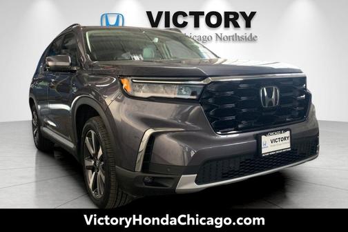 Modern Steel Metallic 2024 Honda Pilot Touring 8-Passenger