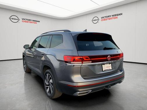 2025 Volkswagen Atlas 2.0T SE w/Technology 4MOTION