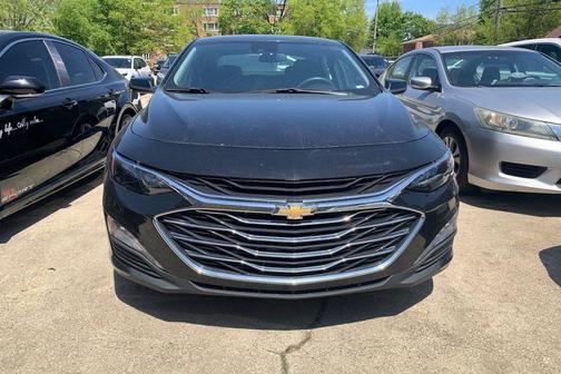 Mosaic Black Metallic 2024 Chevrolet Malibu FWD 1LT