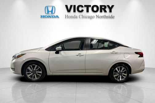 Brilliant Silver Metallic 2025 Nissan Versa 1.6 SV
