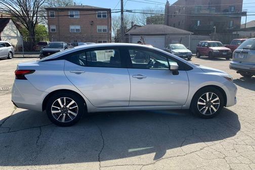 Brilliant Silver Metallic 2025 Nissan Versa 1.6 SV