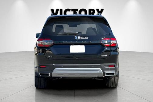 2025 Honda Pilot Touring 8-Passenger