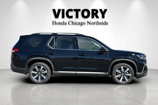2025 Honda Pilot Touring 8-Passenger