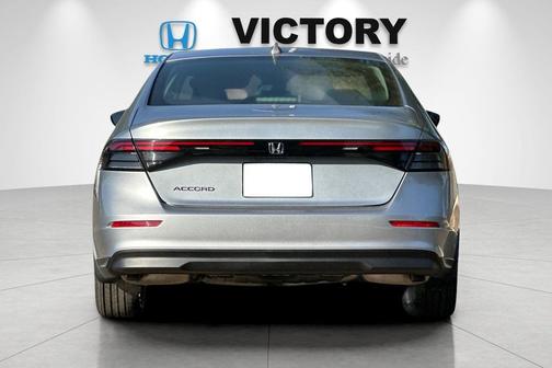 2025 Honda Accord LX 1.5T