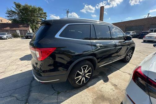 2019 Honda Pilot Touring 8-Passenger