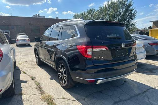 2019 Honda Pilot Touring 8-Passenger