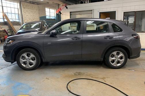 2025 Honda HR-V LX