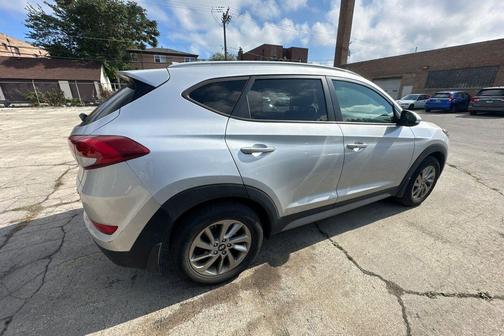 2017 Hyundai TUCSON SE Plus