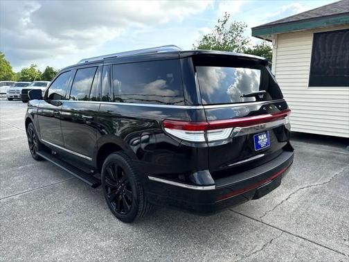 2022 Lincoln Navigator Reserve