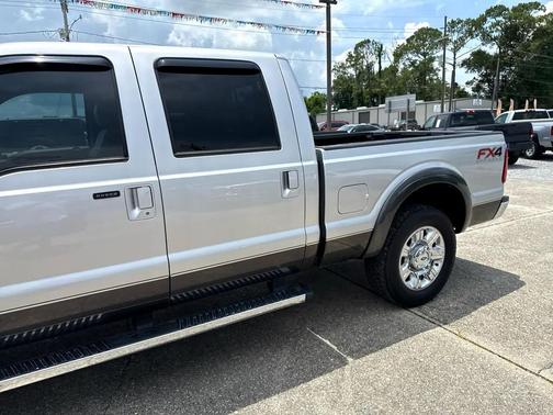2015 Ford F-250 Lariat Crew Cab 4WD