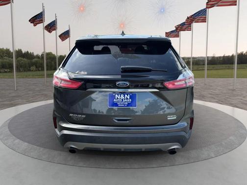 Gray 2019 Ford Edge SEL
