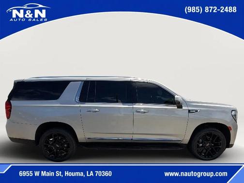 Pearl Beige Metallic 2022 GMC Yukon XL SLT