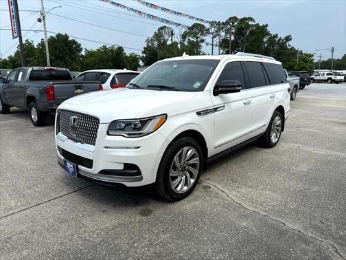 2024 Lincoln Navigator Premiere
