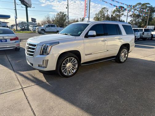 2016 Cadillac Escalade Luxury