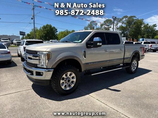 Beige 2018 Ford F-250 Lariat