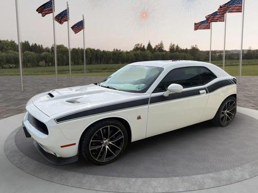 White Knuckle Clearcoat 2020 Dodge Challenger R/T Scat Pack