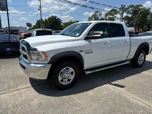 2017 RAM 2500 SLT Crew Cab SWB 2WD