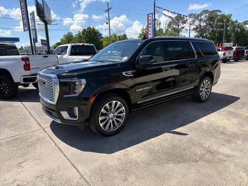 Black 2021 GMC Yukon XL Denali