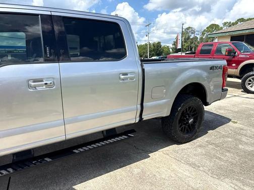 2021 Ford F-250 Lariat Crew Cab 4WD