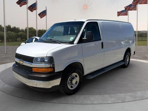 Summit White 2022 Chevrolet Express 2500 LT