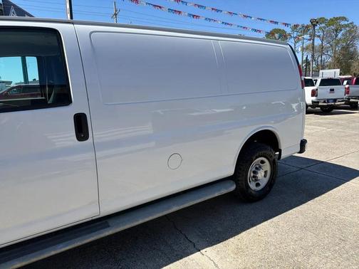 2022 Chevrolet Express 2500 2500 Cargo