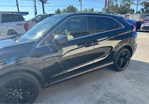 2022 Mitsubishi Eclipse Cross LE
