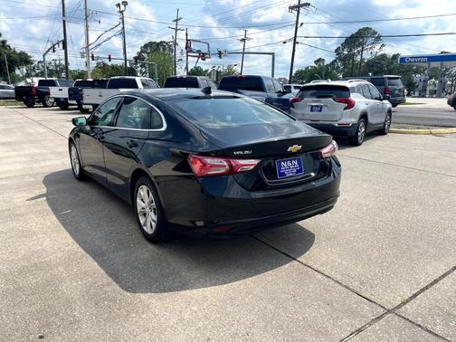 Photo 5 of 17 of 2020 Chevrolet Malibu LT