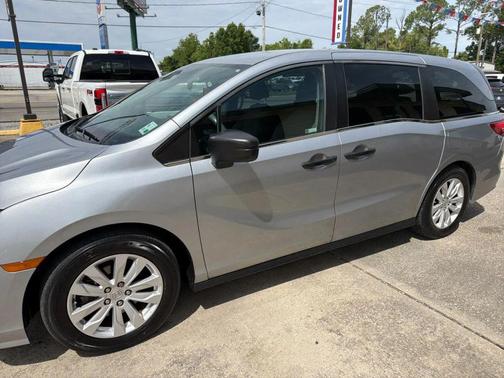Lunar Silver Metallic 2019 Honda Odyssey LX