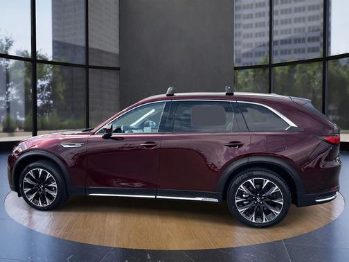 2024 Mazda CX-90 PHEV Premium Plus