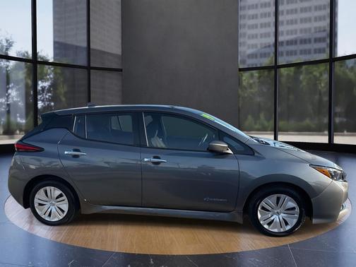 2019 Nissan Leaf S