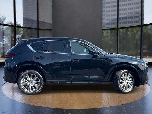2023 Mazda CX-5 Signature