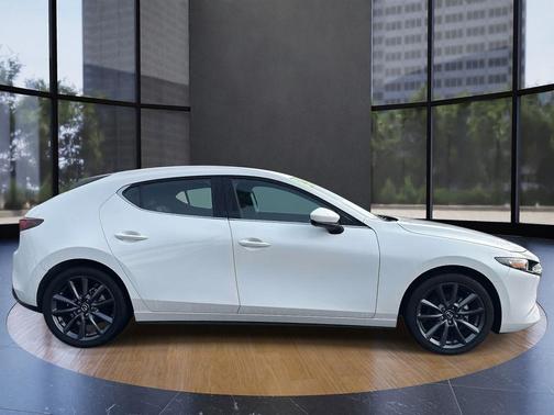 2025 Mazda Mazda3 FWD w/Preferred Package