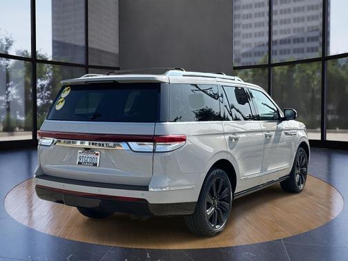 2024 Lincoln Navigator Reserve