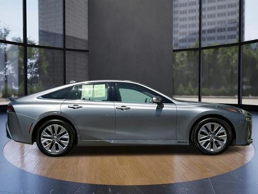 2021 Toyota Mirai Base