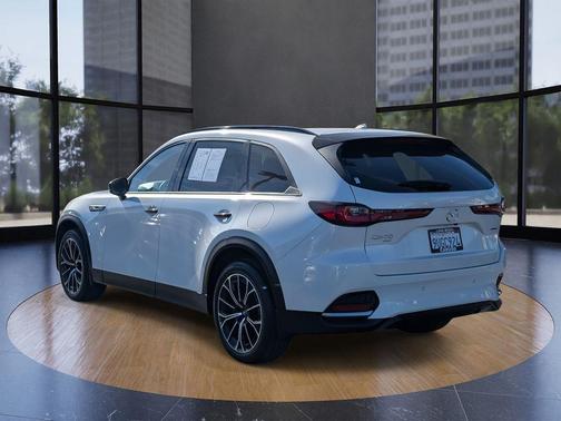 2025 Mazda CX-70 PHEV Premium Package