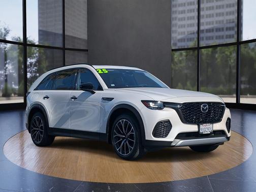 2025 Mazda CX-70 PHEV Premium Package