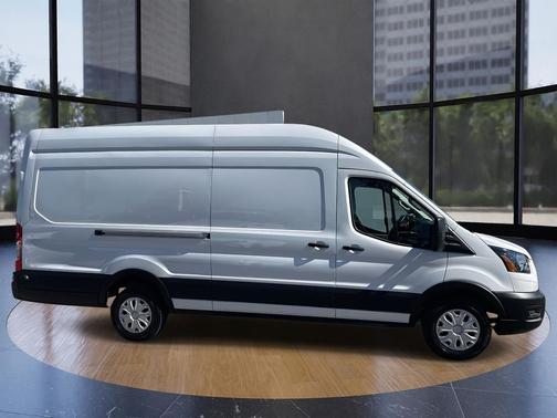 2022 Ford Transit-350 Base