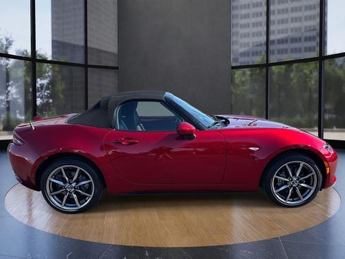 2023 Mazda MX-5 Miata Grand Touring